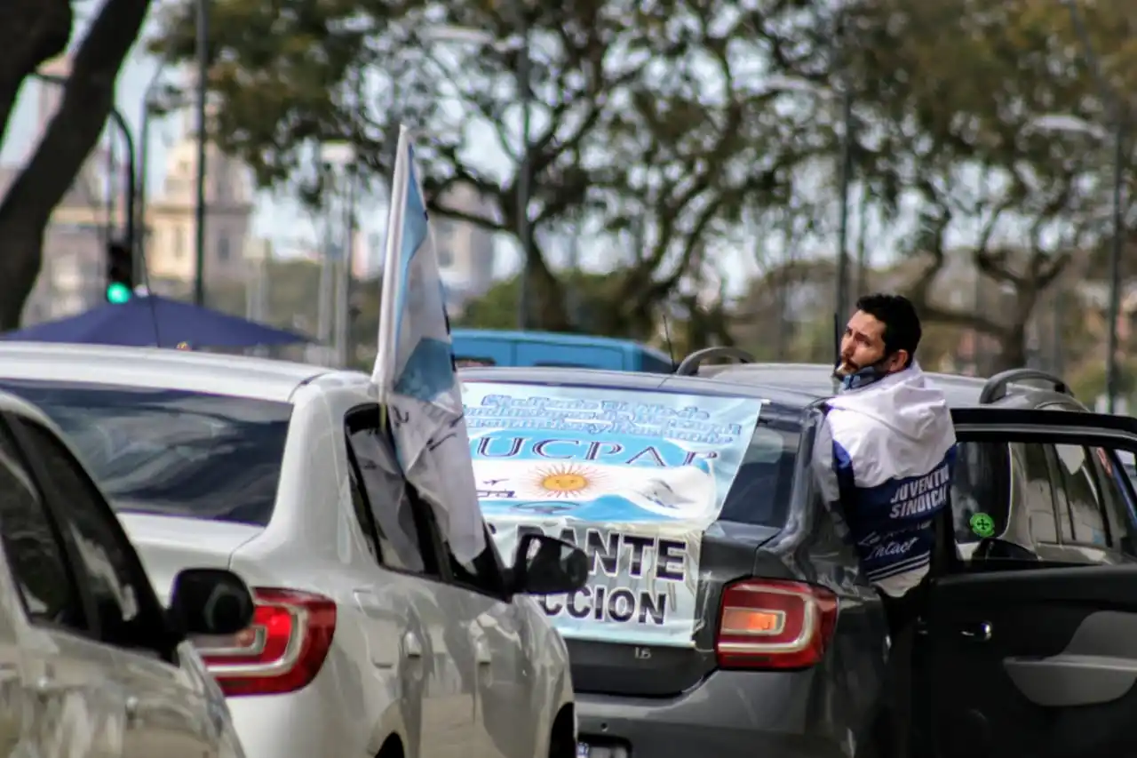 Ezeiza: Paro de conductores de personal aeronáutico