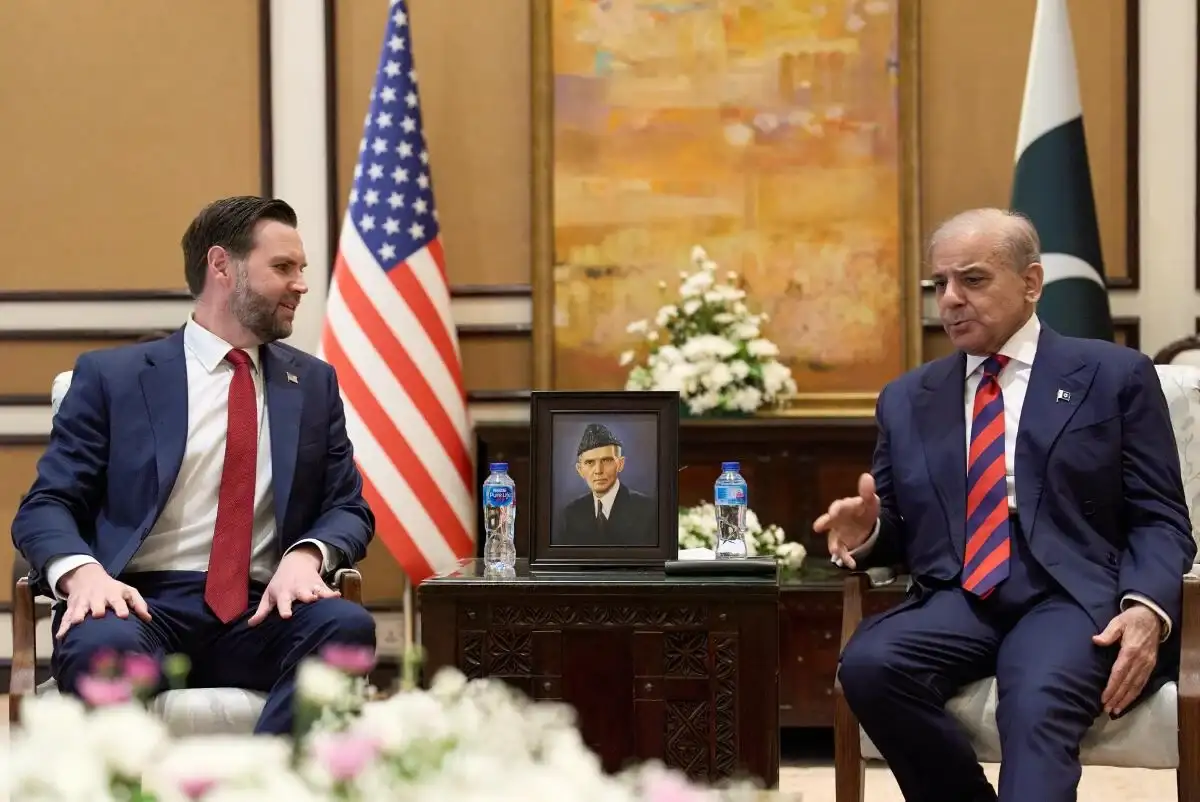 Irán y EEUU frenaron los ataques y abrieron una nueva instancia de diálogo