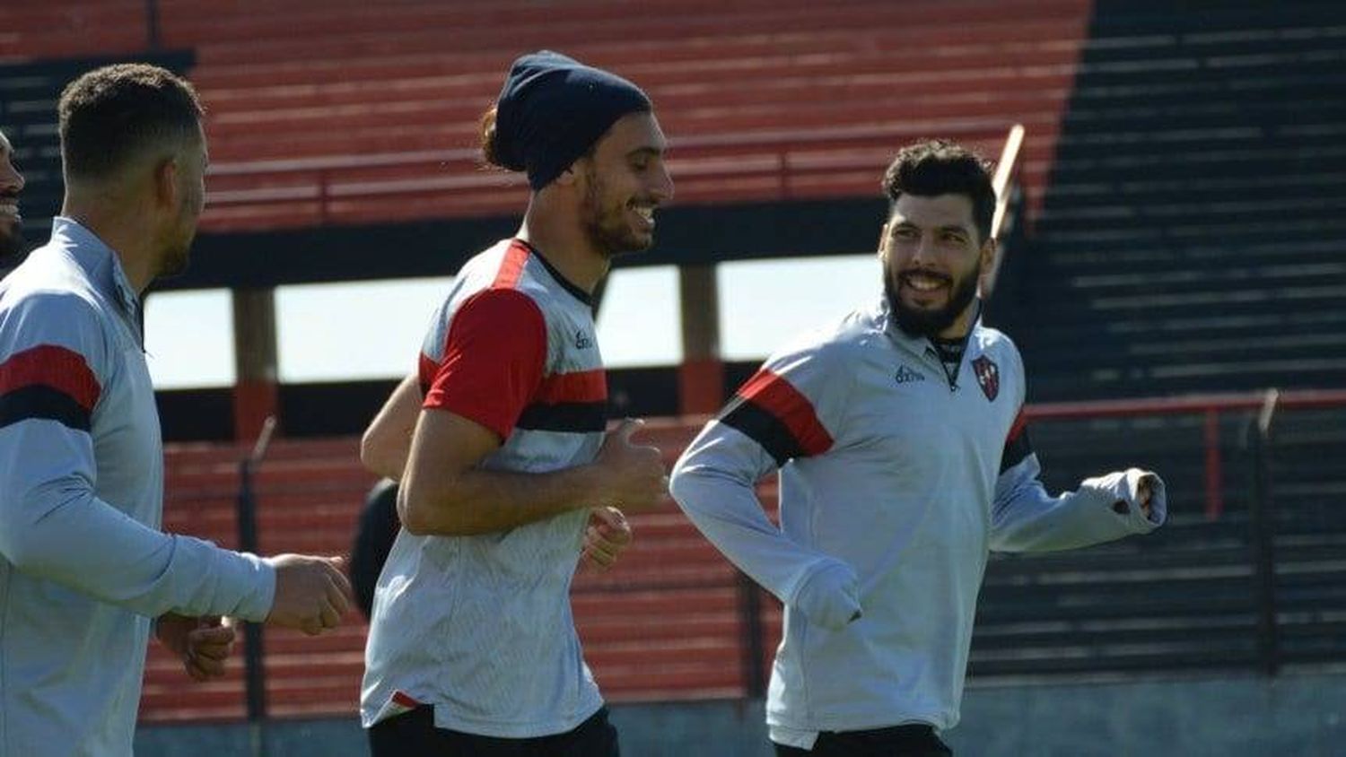 Iván Delfino metería al menos tres cambios en Patronato para cerrar la Liga Profesional