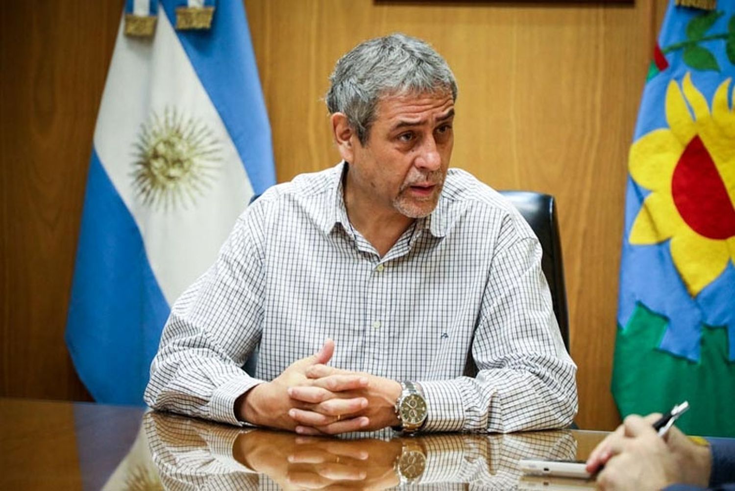 Ferraresi anunció un incremento del 30% para municipales de Avellaneda en septiembre