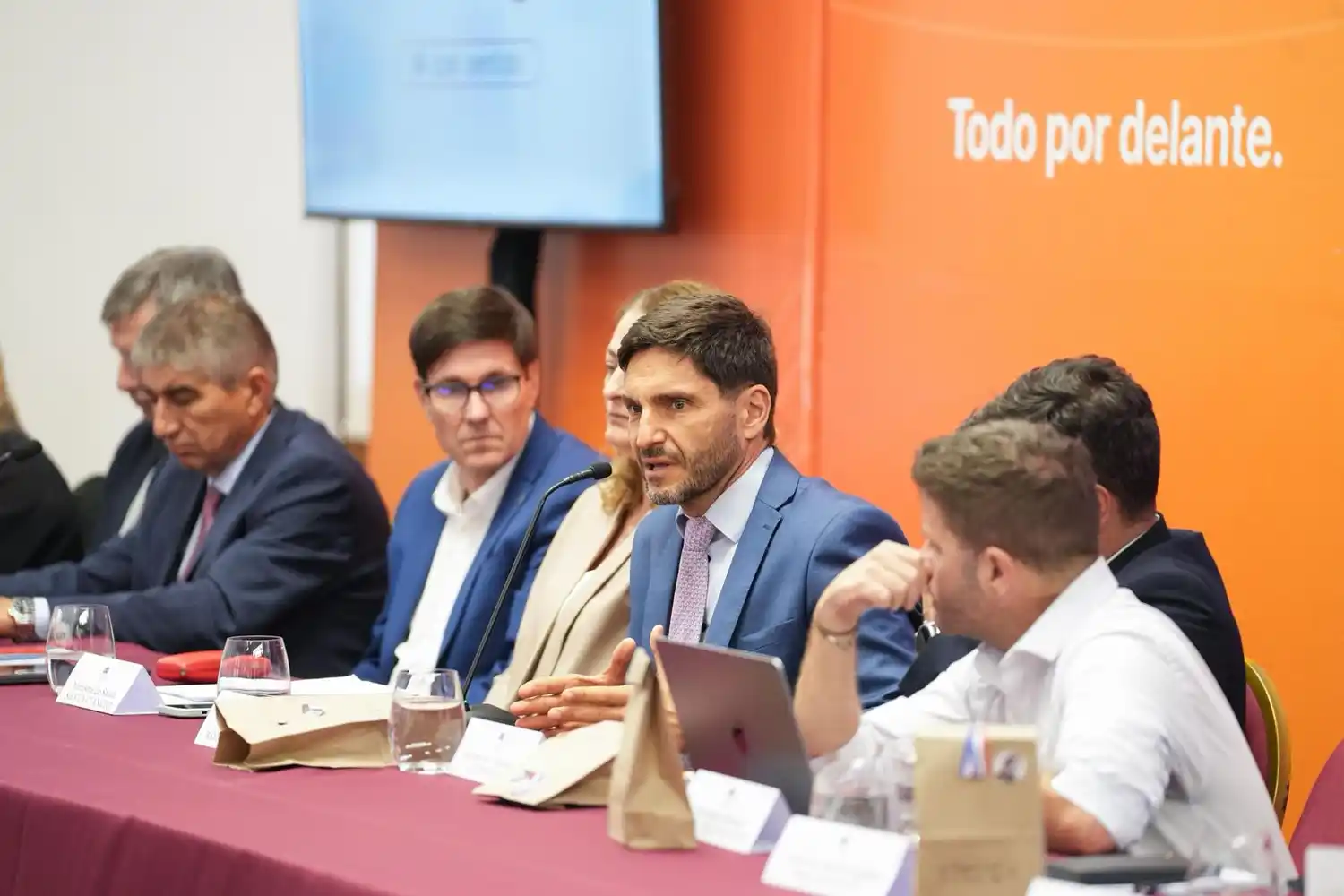 Pullaro encabezó una reunión de gabinete ampliado