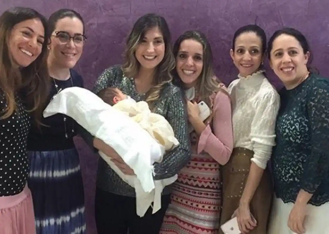 Aisha Stambouli revela el nombre de su bebé