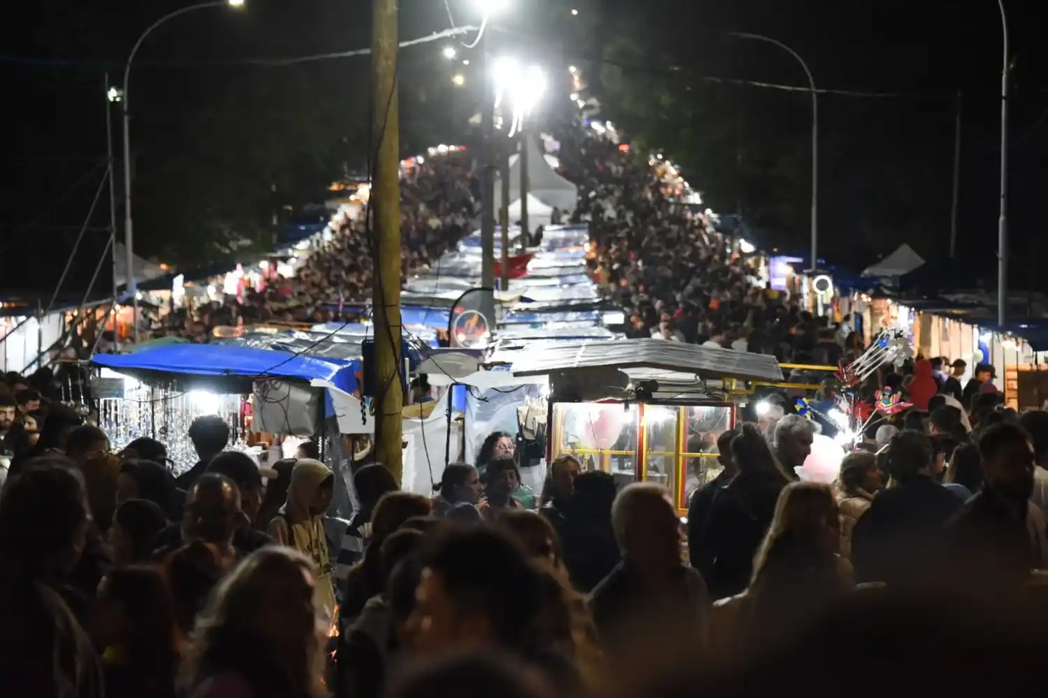 Las ferias estuvieron a pleno durante Semana Santa en Tandil.