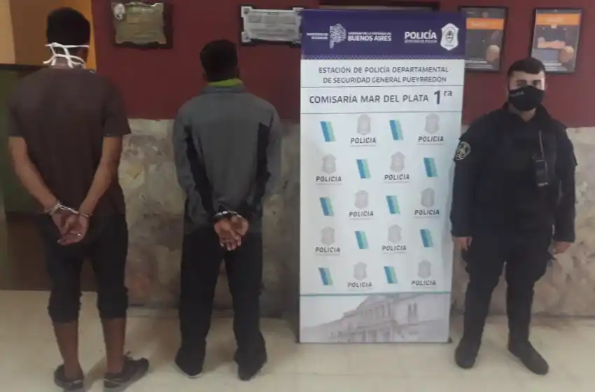Detuvieron a dos jóvenes que robaban en el centro