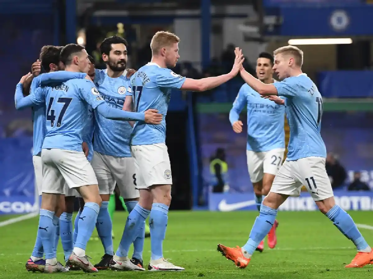 Manchester City ganó y se acerca a la punta