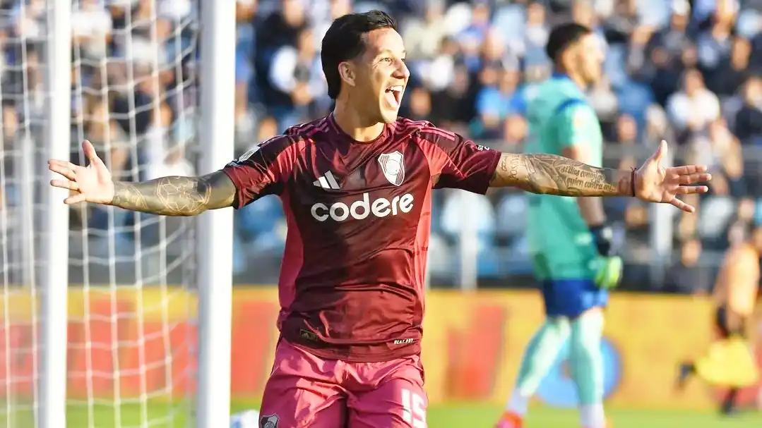 River goleó a Gimnasia y clasificó a los octavos de final del Torneo Apertura 2025