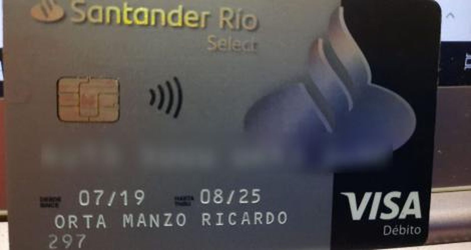 Encontraron tarjeta en el cajero automático