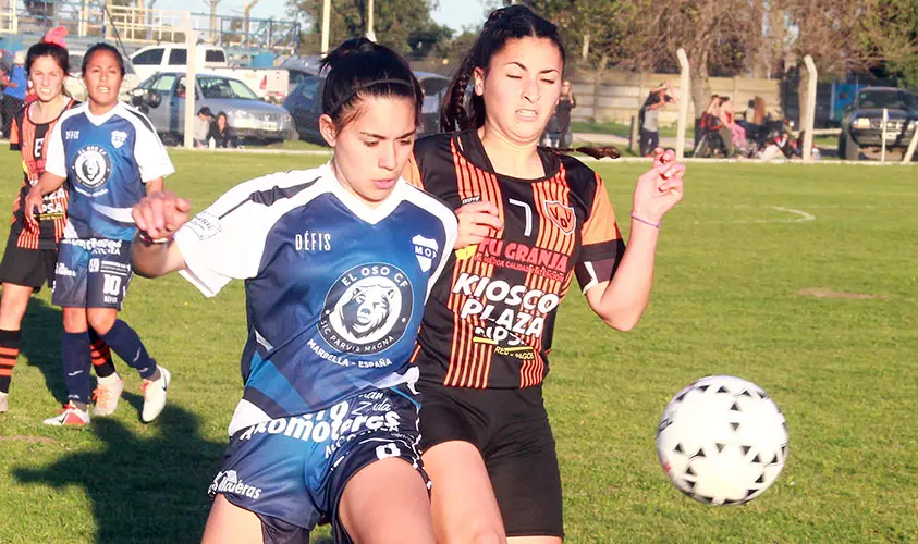Comenzó el torneo oficial femenino de la Liga de fútbol
