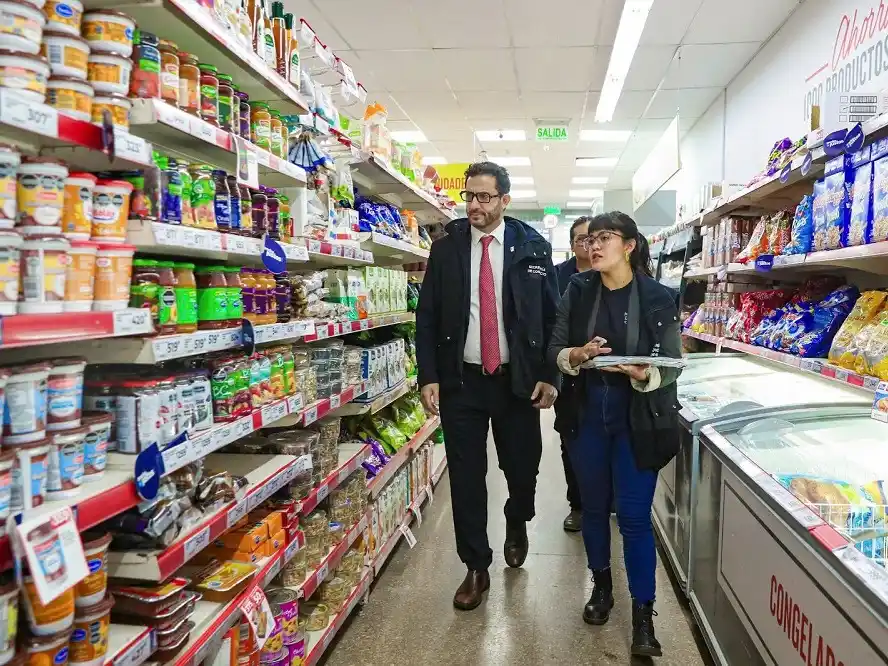 Las ventas de supermercados registraron una leve mejora de 0,2 por ciento mensual en junio.