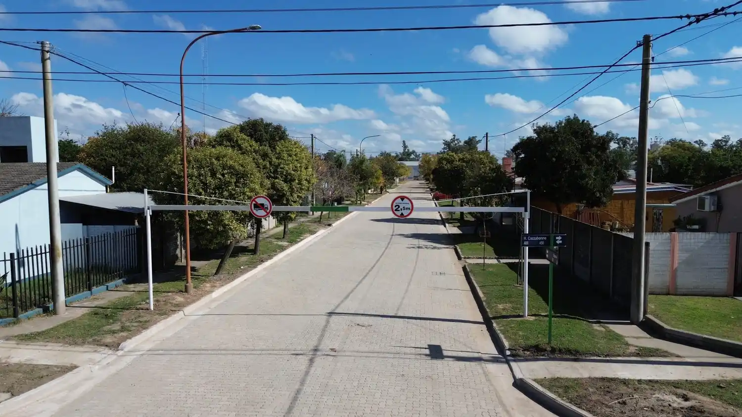 En barrio Industrial, el municipio de la Francia habilitó dos cuadras de adoquines