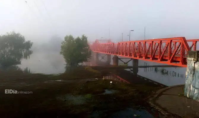 Una cortina de neblina: así amaneció Gualeguaychú