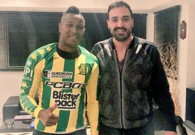Jefferson Mena, un defensor colombiano para Aldosivi