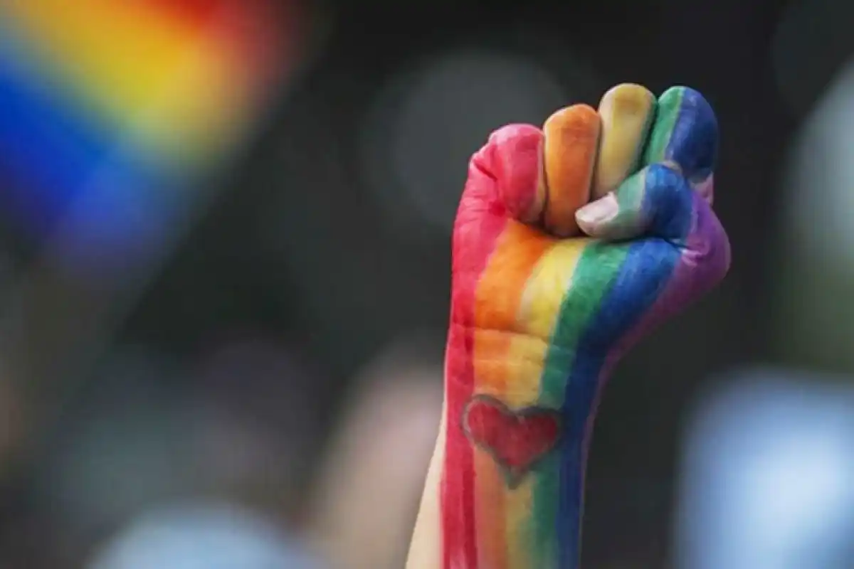 Hoy se proyectará el video ´Abrazo con Orgullo´ en el CCG ¨Luis María Luján¨