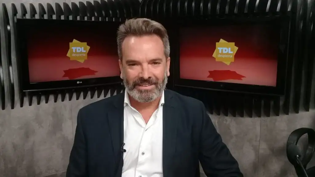 German Caressa en el desayuno de Tandil Despierta