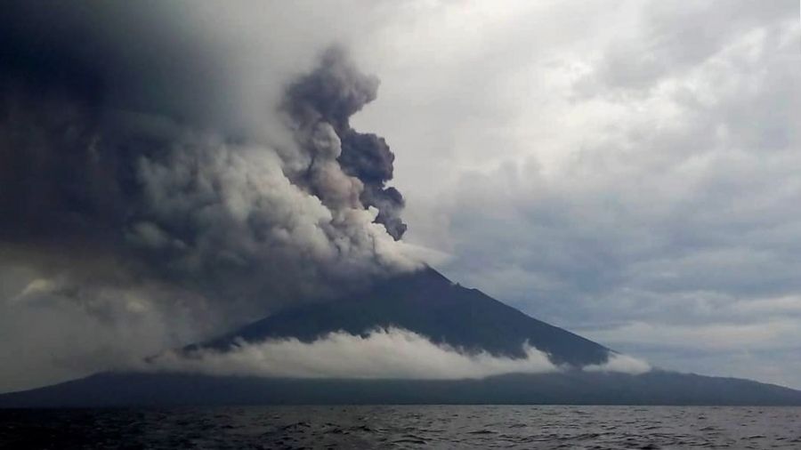 Alerta por la erupción de uno de los volcanes más peligrosos del mundo