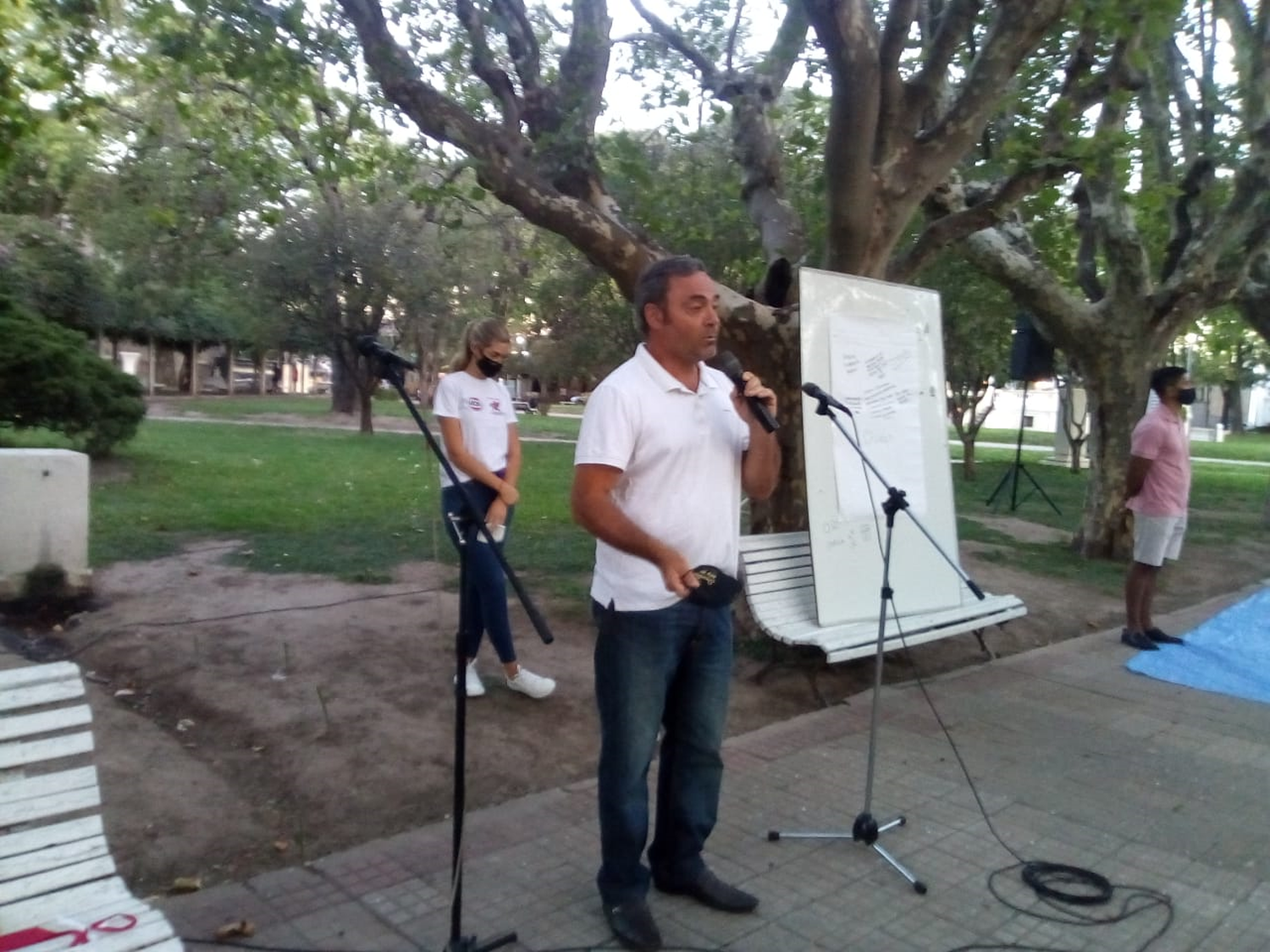 Se realizó una clase abierta en Plaza Constitución