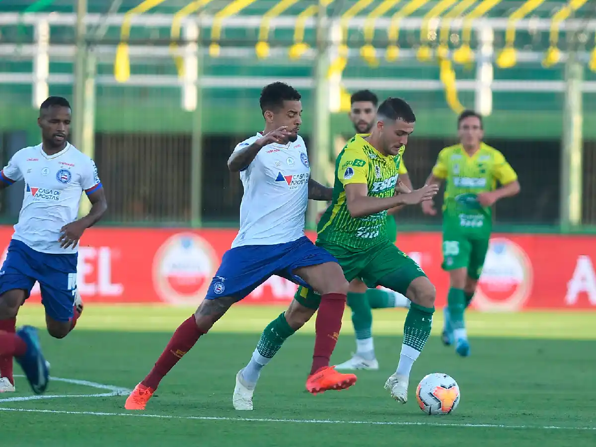 Defensa hizo historia y pasó a semifinales