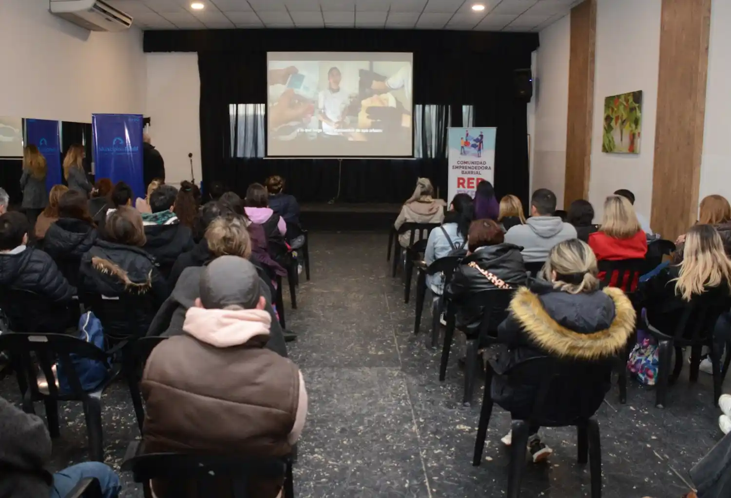 Entregaron aportes a 42 emprendimientos locales.