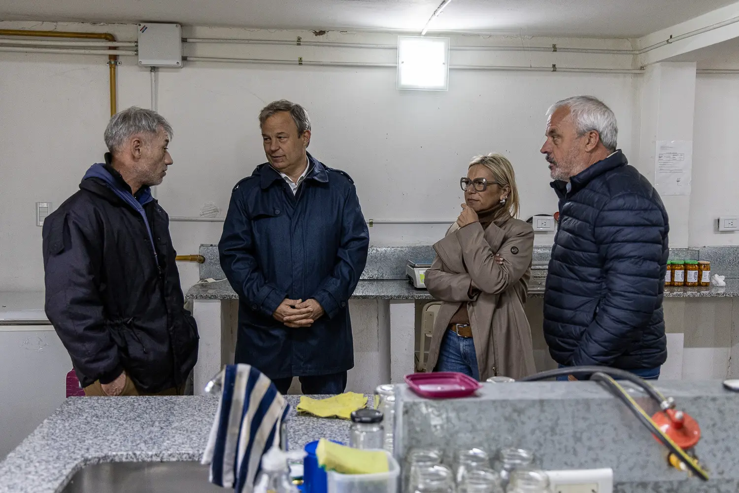 Cascallares y Paula Eichel recorrieron las instalaciones de la Escuela de Educación Agraria N°1 que funciona en Glew