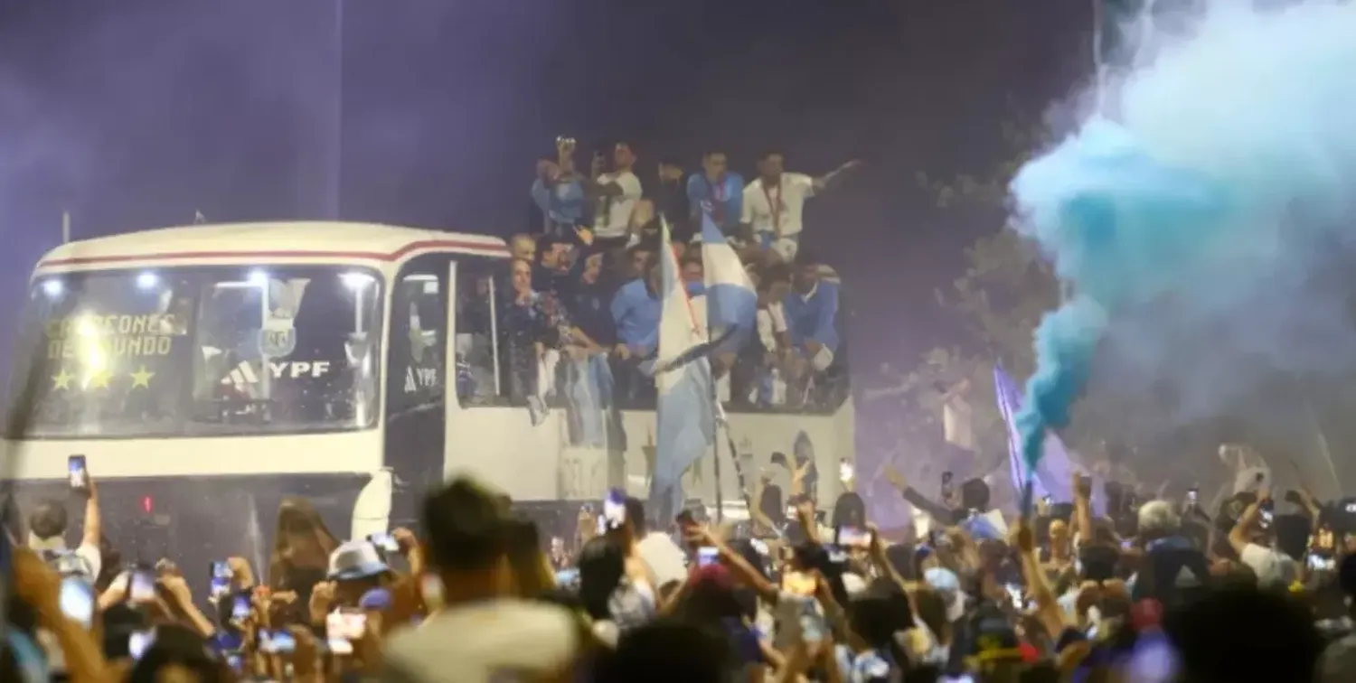 Los campeones del Mundo ya están en Argentina con la Copa