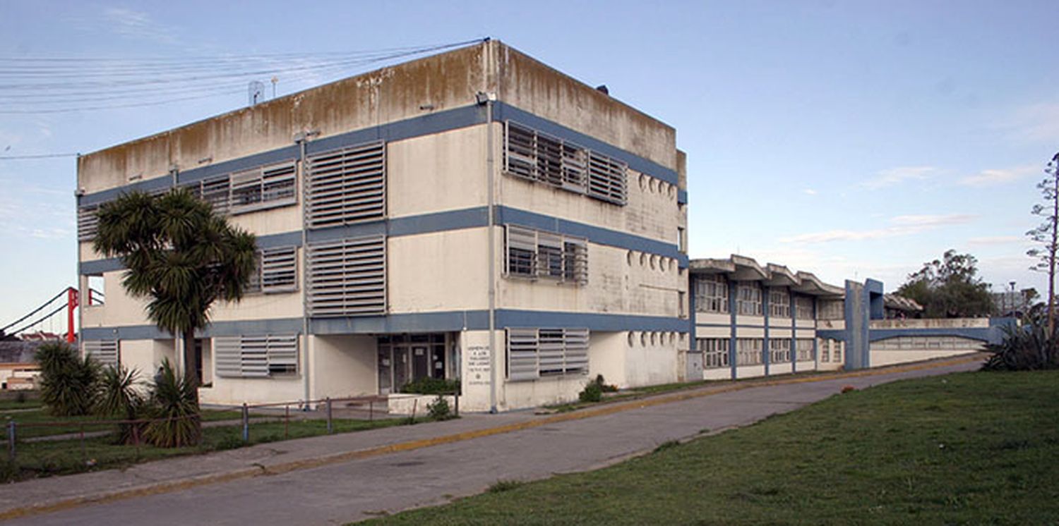Movilización en repudio al abuso que sufrió una alumna