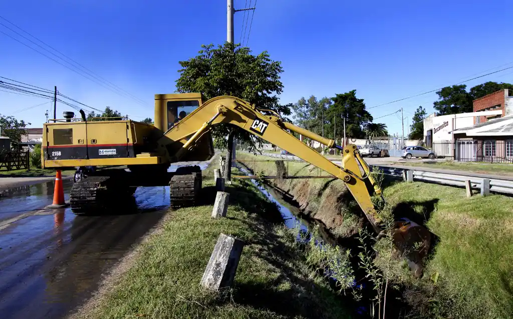 Licitan la limpieza y mantenimiento de desagües y canales a cielo abierto