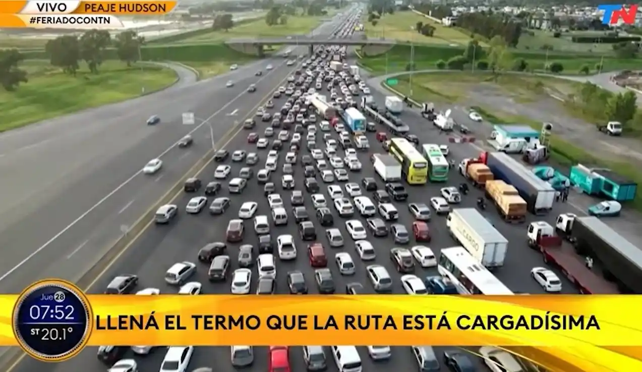 El arranque del fin de semana extra largo fue con colapso en las rutas