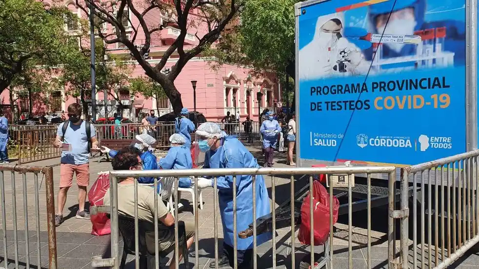 El 2021 termina con el segundo registro de casos de Covid más alto de toda la pandemia