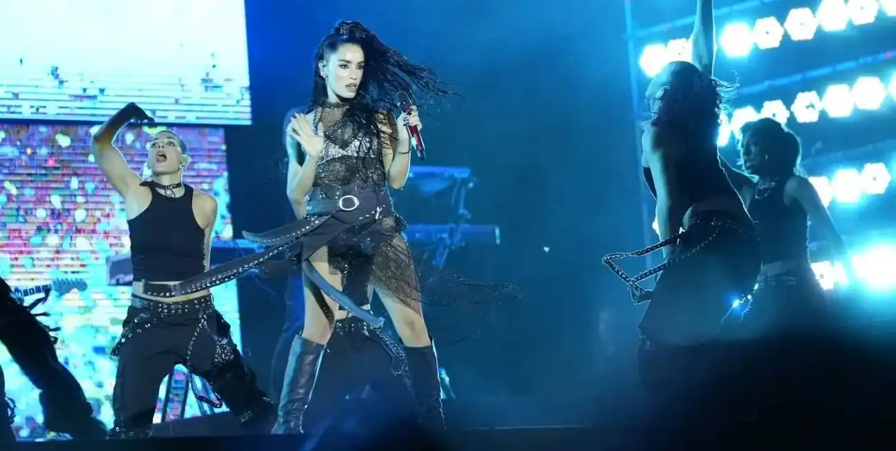 Lali Espósito estuvo presente en el primer día del Cosquín Rock.