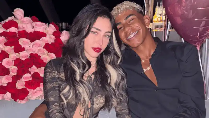 La cantante argentina junto al talentoso futbolista español.