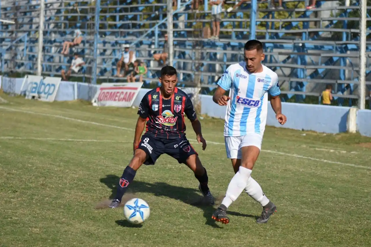 Juventud visita a Douglas Haig a puertas cerradas buscando sumar fuera de casa
