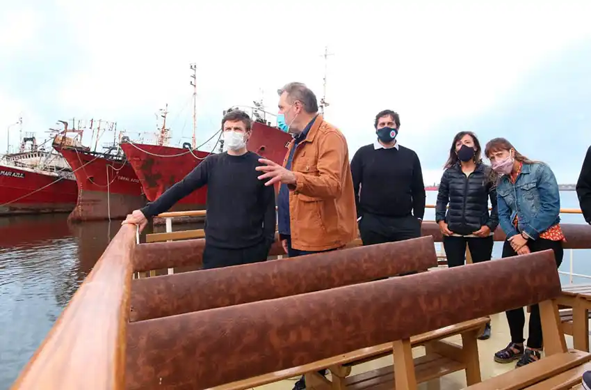 El ministro Costa anticipó que las obras proyectadas en el puerto impactarán más puestos de trabajo