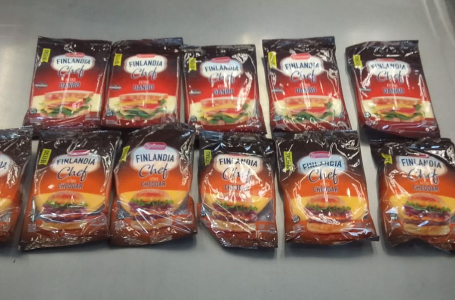 Lo atraparon cuando quería robar queso de un supermercado