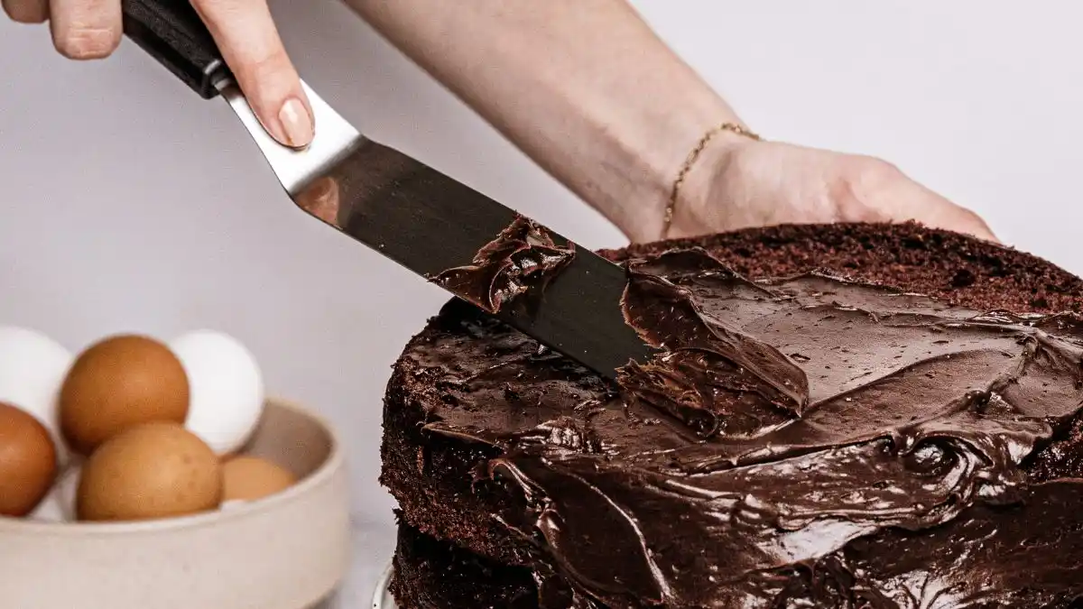 Tarta de chocolate con solo 2 ingredientes (Video)