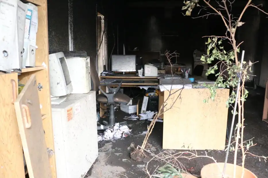Incendio, presuntamente intencional, afectó oficinas de Desarrollo Social