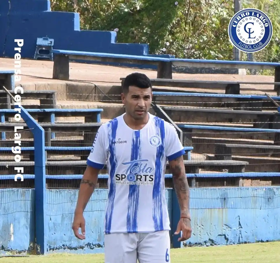 Uruguay: Gabriel Báez Corradi fue titular por primera vez pero Cerro Largo no pudo cortar la mala racha