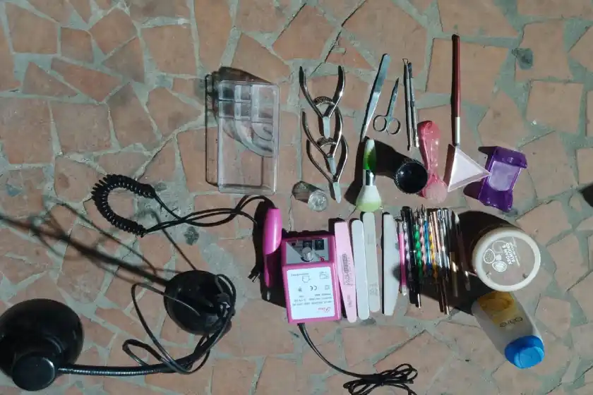 Detenida por robar en un centro de manicuría.