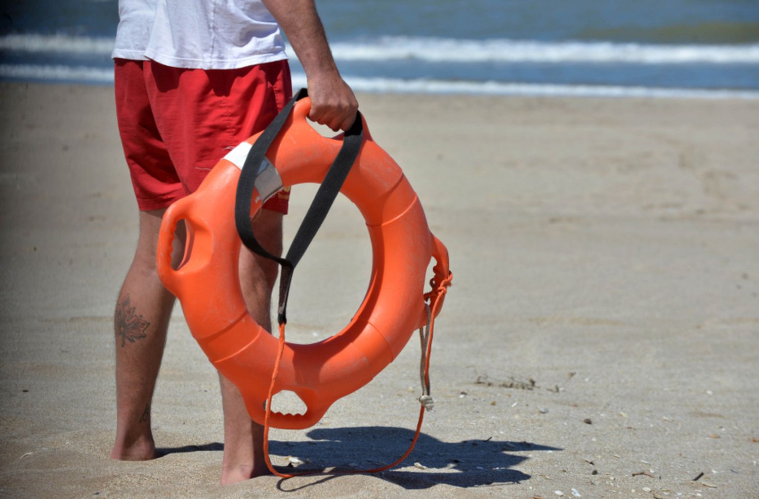 Guardavidas de Gesell realizaron 15 rescates el fin de semana largo