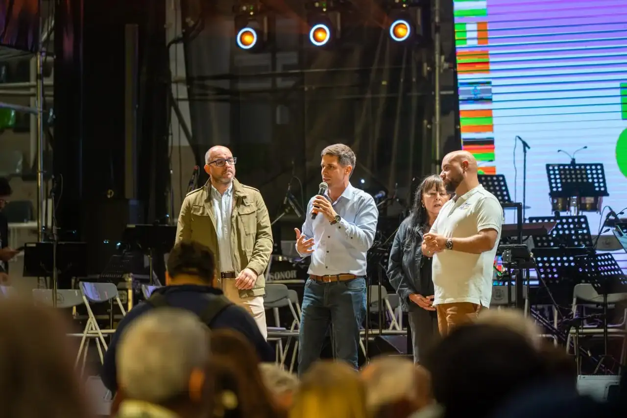 Miles de rafaelinos celebraron los 145 años de Rafaela en una histórica Fiesta de las Culturas - 1