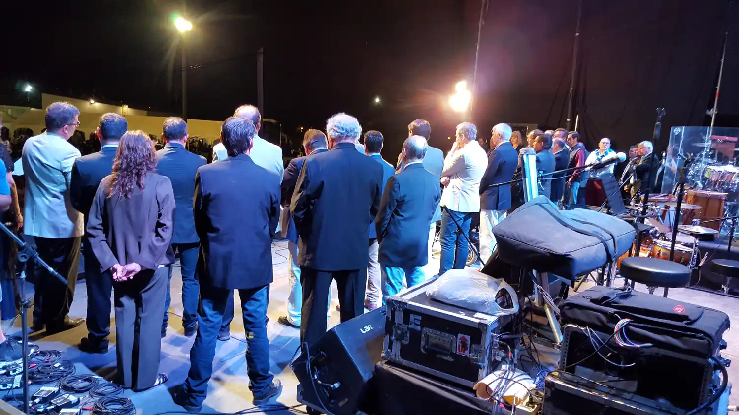 Firma de convenio para comprar una motoniveladora