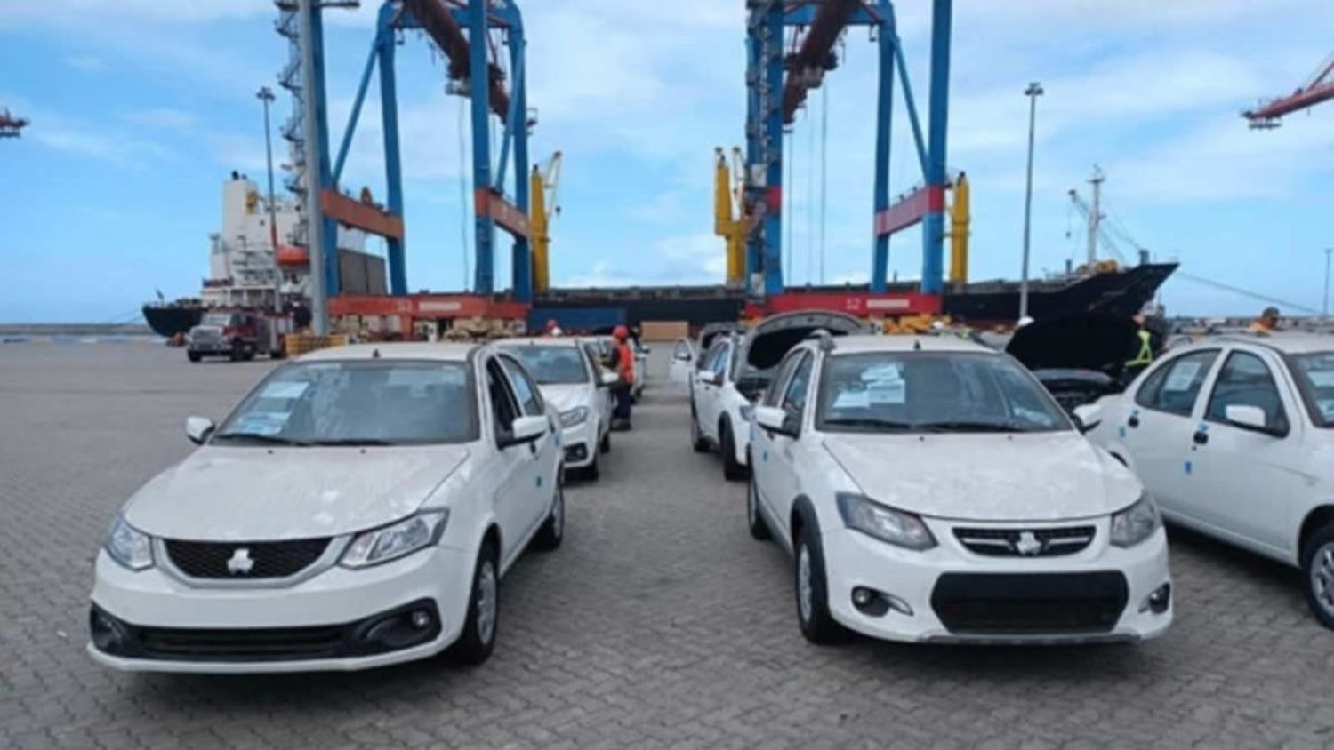 Por La Guaira llegaron nuevos carros para “los enchufados” ¡Entérate!