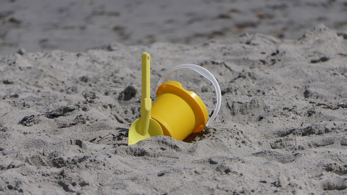 PEQUEÑA DE 7 AÑOS PIERDE LA VIDA EN FLORIDA: quedó atrapada en un hoyo que cavó en la playa