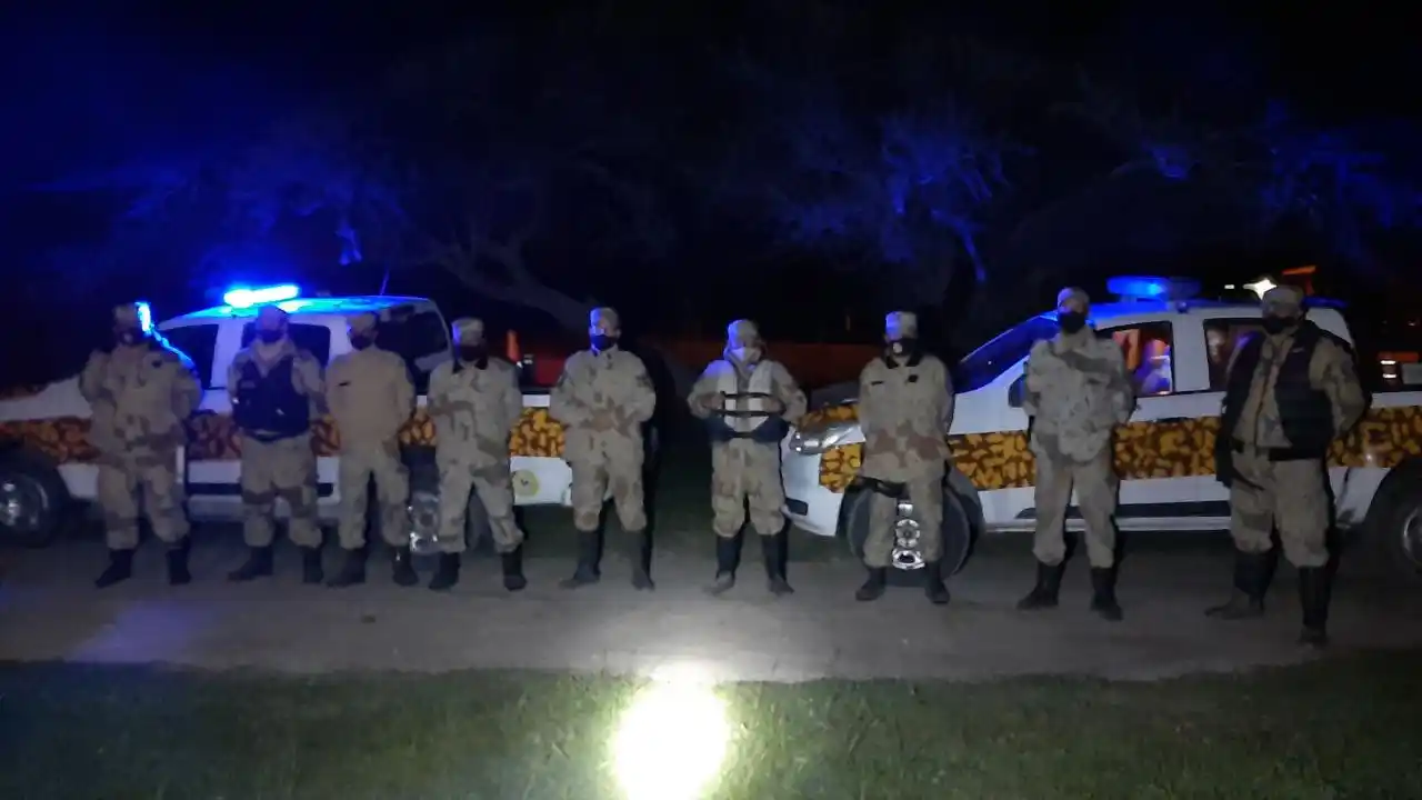 Decomisaron una importante cantidad de redes en un operativo en el río Gualeguay