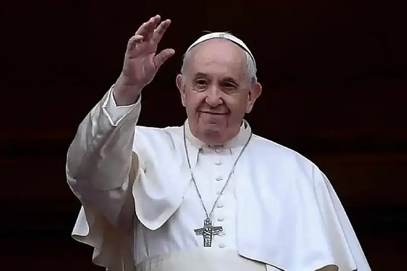 Francisco: «La Iglesia está abierta a todos, también a los homosexuales”