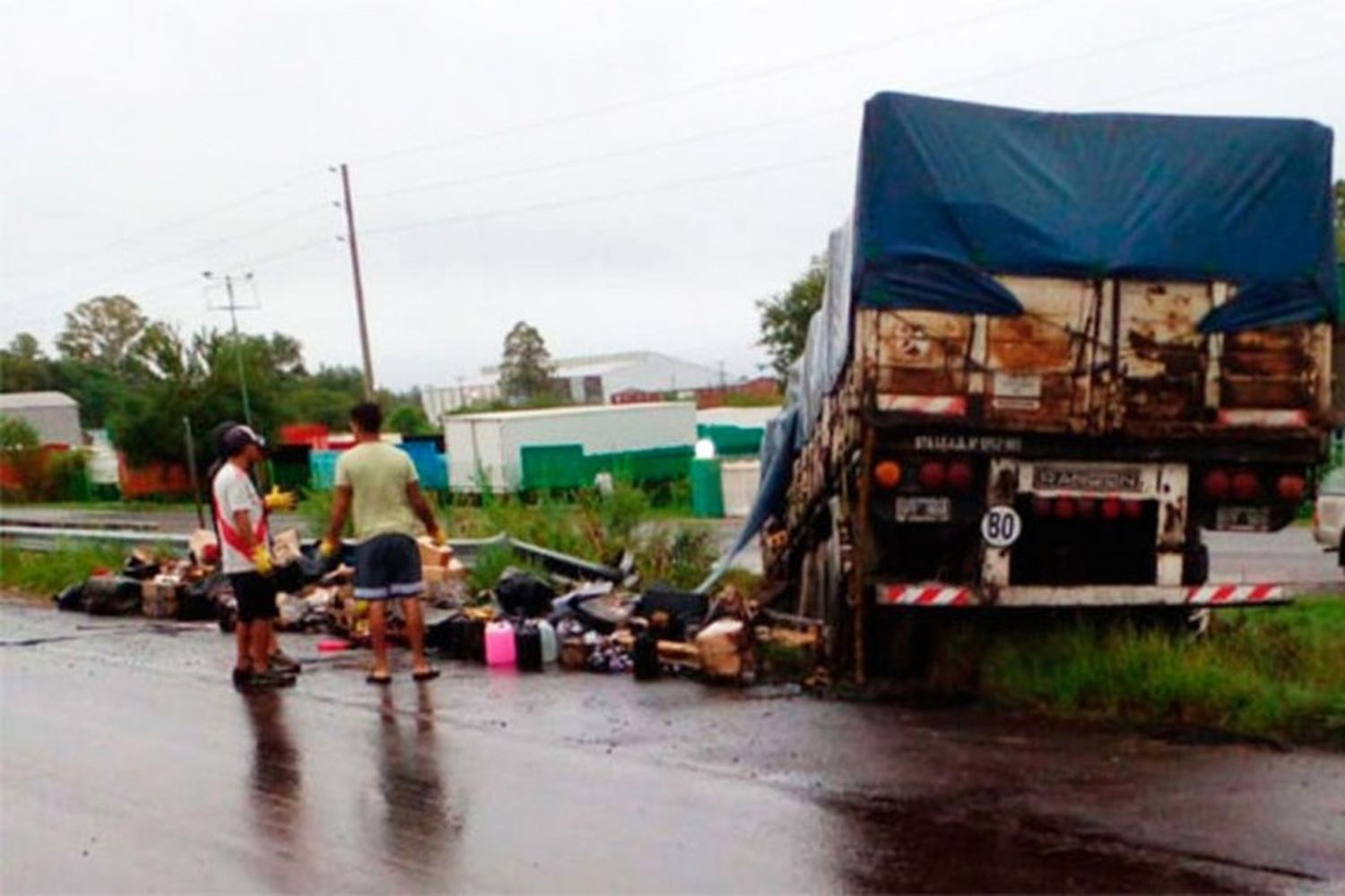 Dos camiones chocaron en Ruta 14