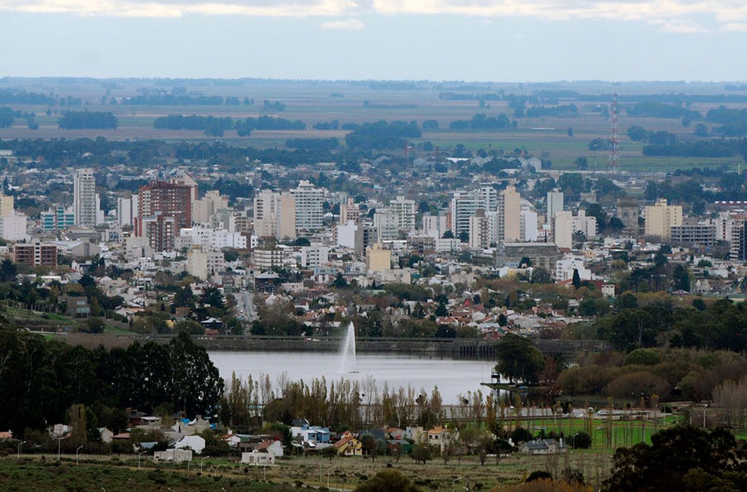 Tandil ya palpita la fiesta retro en la zona del Lago del Fuerte