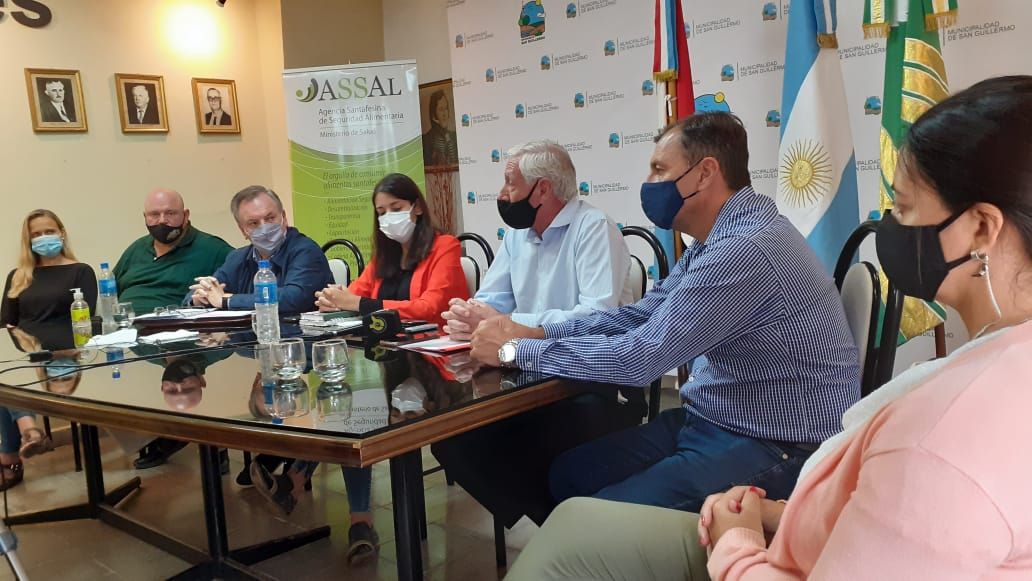 Buscan reforzar las frecuencias del transporte interurbano de pasajeros en Santa Fe