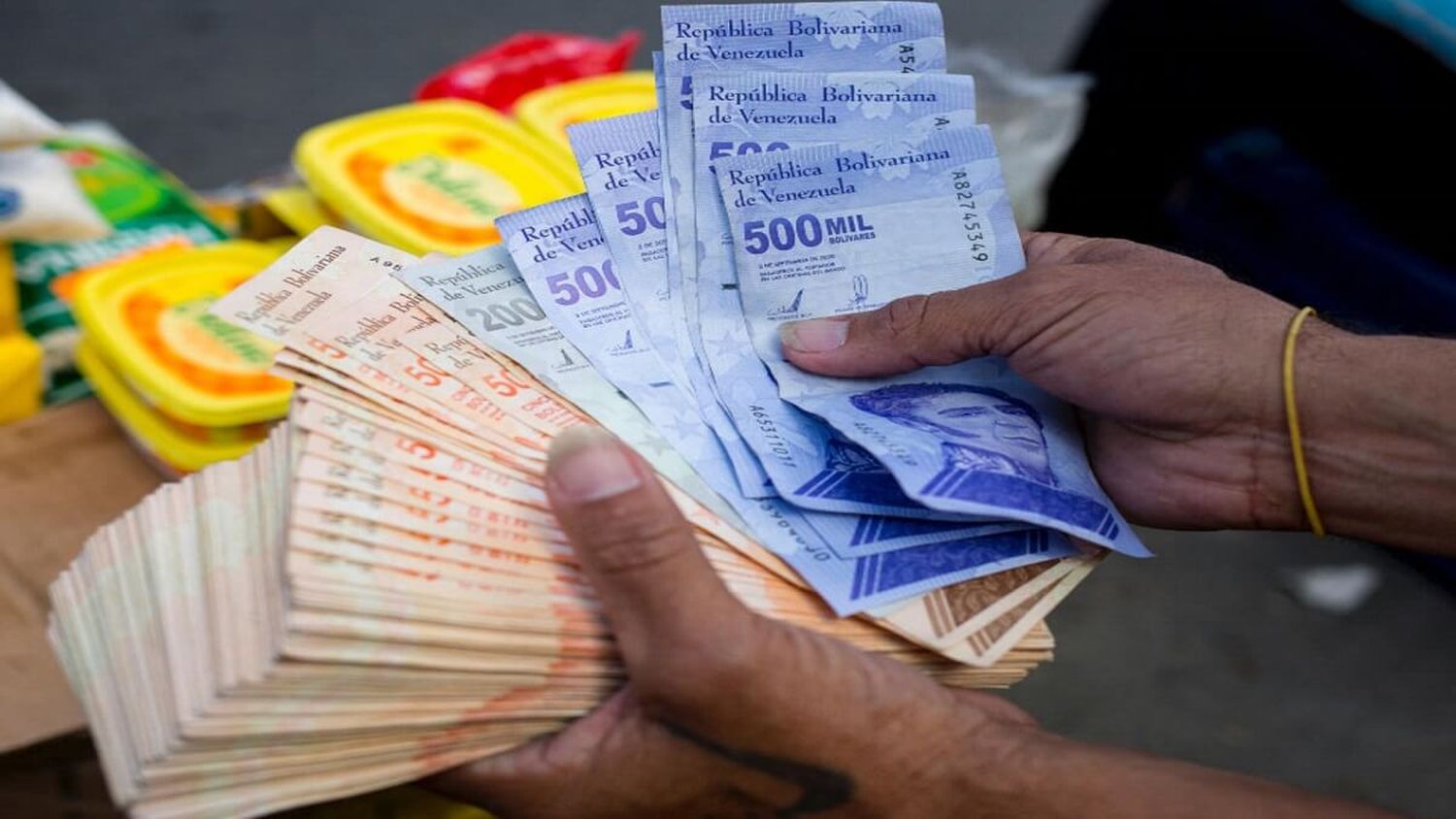 ¡CAYERON POR INOCENTES!  El aumento salarial no era tema de debate en el Foro Social con la OIT