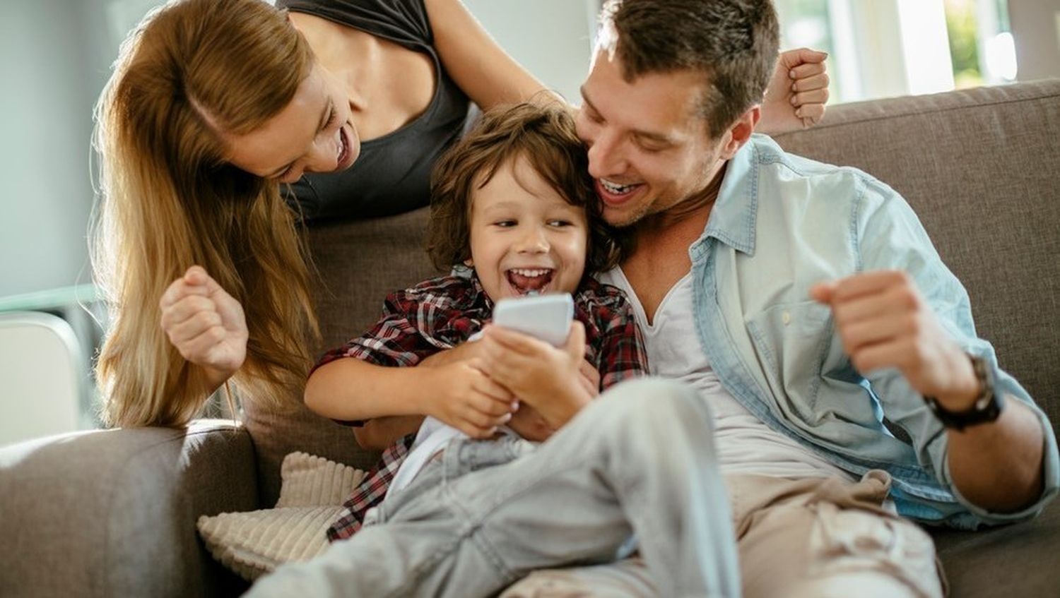 Sigue en aumento el tiempo que los padres le dedican a sus hijos