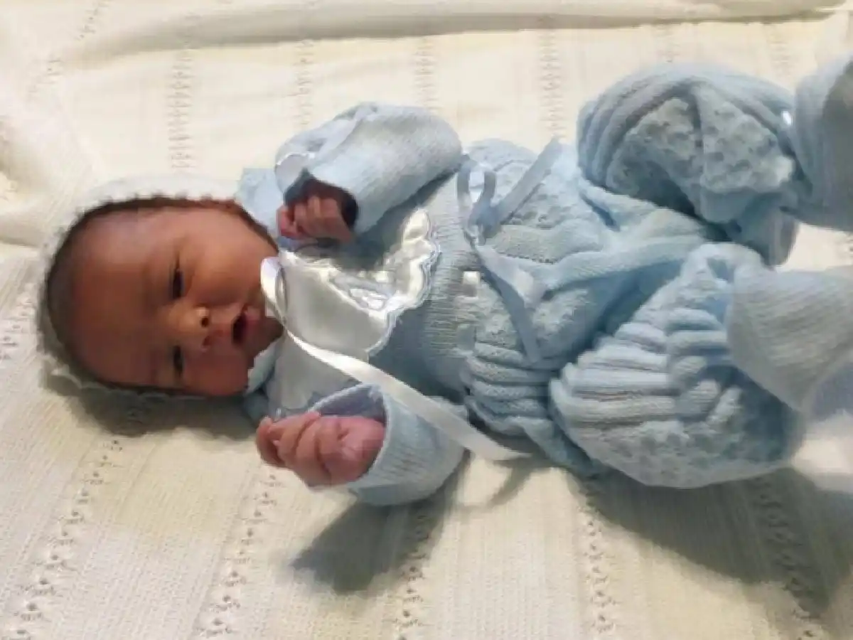 Buscan a un recién nacido que desapareció tras un triple femicidio